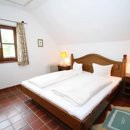 Prugger 2 Apartment *